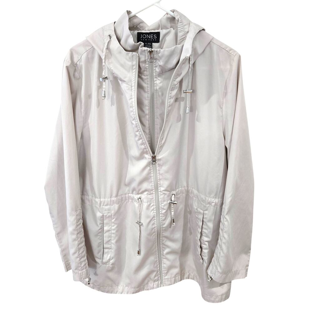 Jones New York Size XL Womens Sand Beige Hooded Rain Jacket Coat Windbreaker